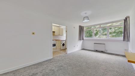 1 bedroom Flat for sale in Lothian Court, Shawlands
