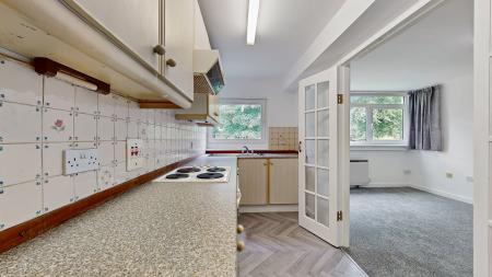 1 bedroom Flat for sale in Lothian Court, Shawlands