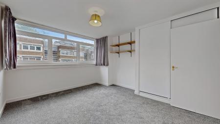 1 bedroom Flat for sale in Lothian Court, Shawlands