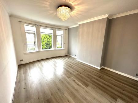 2 bedroom Flat to let in Cloberhill Road, Knightswood