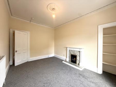 2 bedroom Flat to let in Prince Edward Street, Govanhill