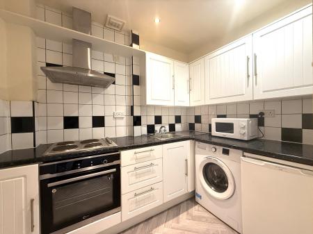 2 bedroom Flat to let in Prince Edward Street, Govanhill