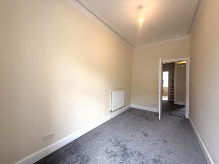 2 bedroom Flat to let in Prince Edward Street, Govanhill