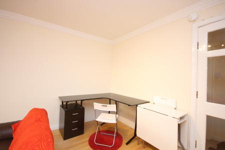 1 bedroom Flat to let in Lancefield Quay