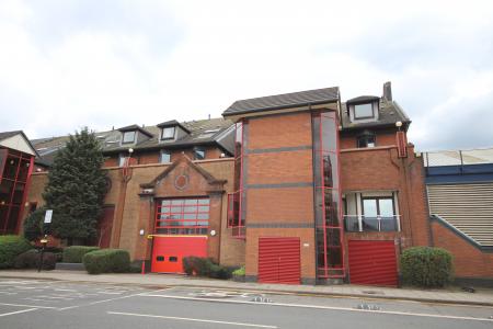1 bedroom Flat to let in Lancefield Quay