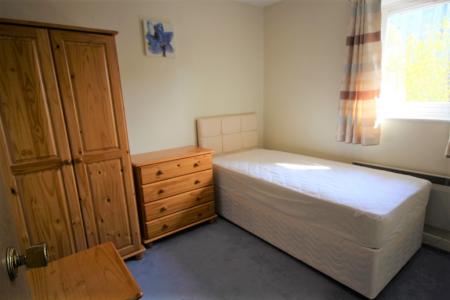 2 bedroom Flat to let in Holmlea Road, Cathcart, Glasgow, G44