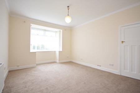 3 bedroom Bungalow to let in Rannoch Drive, Bearsden