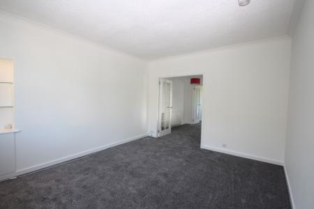 2 bedroom Semi-detached house to let in Hawthorn Avenue, Bearsden