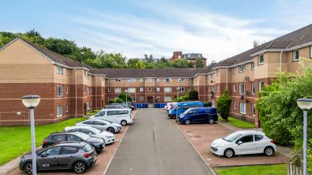 2 bedroom Flat for sale in Quarryknowe Street, Parkhead