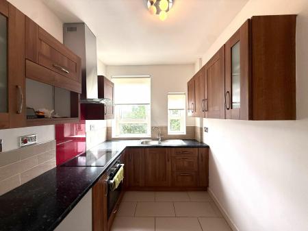 2 bedroom Flat to let in Dinart Street, Riddrie