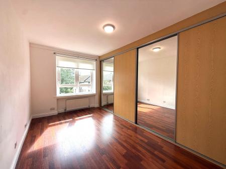 2 bedroom Flat to let in Dinart Street, Riddrie