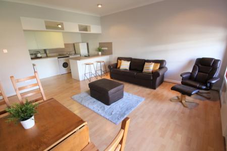 1 bedroom Flat to let in Candleriggs, Merchant City, Glasgow, G1