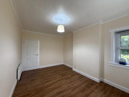1 bedroom Flat to let in Whitehurst, Bearsden