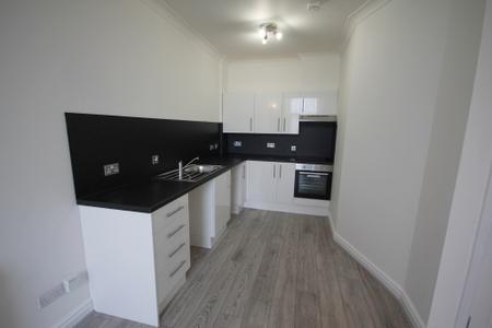 2 bedroom Flat to let in Clarendon Court, Maryhill, Glasgow, G20