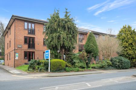 1 bedroom Apartment for sale in Uxbridge Road, Pinner, HA5