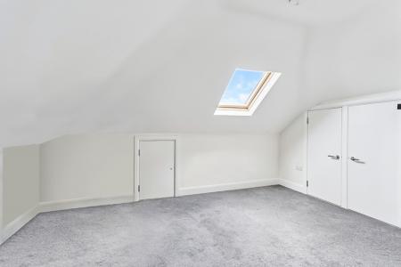 4 bedroom Detached bungalow for sale in Uppingham Avenue, Stanmore, HA7
