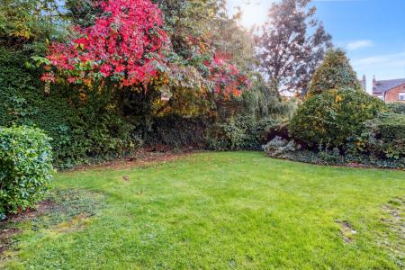 1 bedroom Apartment to let in 122 Headstone Road, Harrow, HA1