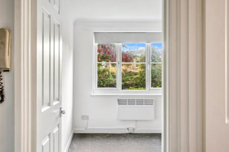 1 bedroom Apartment to let in 122 Headstone Road, Harrow, HA1