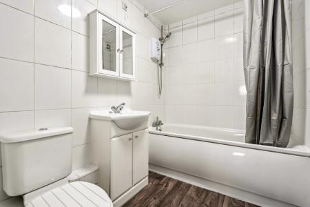 1 bedroom Apartment to let in 122 Headstone Road, Harrow, HA1