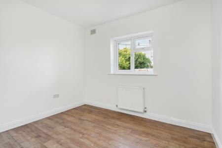 2 bedroom Flat to let in The Grange, Wembley, HA0