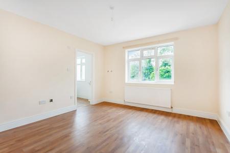 1 bedroom House share to let in Christchurch Gardens, Harrow, HA3