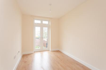 1 bedroom House share to let in Dale Avenue, Edgware, HA8