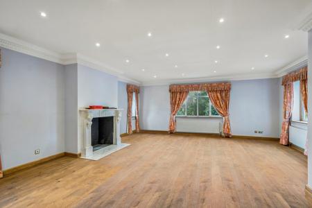 5 bedroom Detached house for sale in South Hill Avenue, Harrow-on-the-Hill, Harrow, HA1