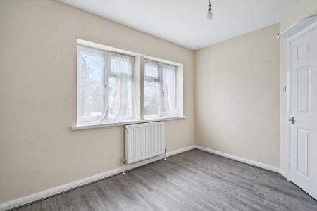 3 bedroom End of terrace house to let in Long Elmes, Harrow Weald, Harrow, HA3