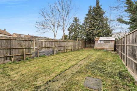 3 bedroom End of terrace house to let in Long Elmes, Harrow Weald, Harrow, HA3