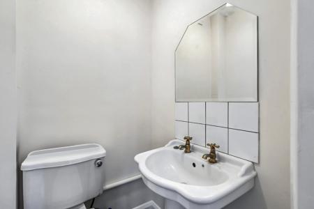 3 bedroom End of terrace house to let in Long Elmes, Harrow Weald, Harrow, HA3