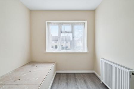 3 bedroom End of terrace house to let in Long Elmes, Harrow Weald, Harrow, HA3