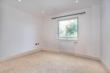 1 bedroom Apartment to let in Pinner Road, Harrow, HA1