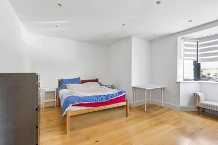 3 bedroom Bungalow to let in Oundle Avenue, Bushey, Watford, WD23