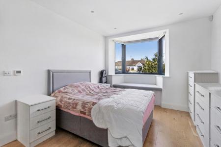 3 bedroom Bungalow to let in Oundle Avenue, Bushey, Watford, WD23