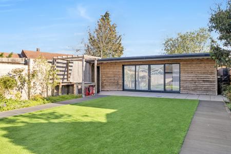 3 bedroom Bungalow to let in Oundle Avenue, Bushey, Watford, WD23