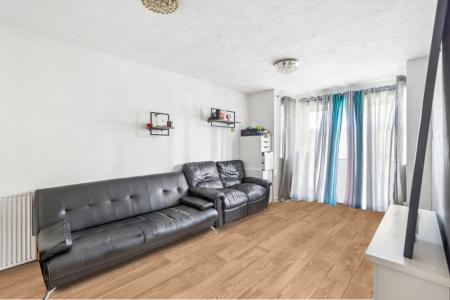 1 bedroom Apartment to let in Lime Close, Harrow, HA3