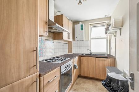 2 bedroom Apartment to let in Shaftesbury Avenue, South Harrow, Harrow, HA2