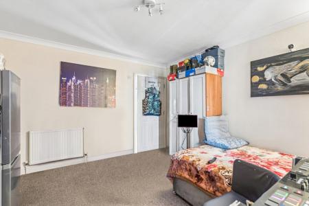 2 bedroom Apartment to let in Shaftesbury Avenue, South Harrow, Harrow, HA2