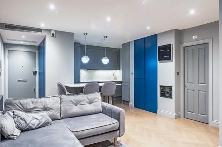 2 bedroom Apartment to let in Portman Square, Marylebone, London, W1H