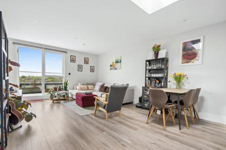 2 bedroom Apartment for sale in 281 Field End Road, Ruislip, HA4