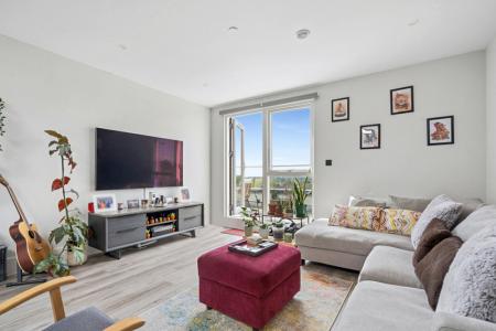 2 bedroom Apartment for sale in 281 Field End Road, Ruislip, HA4