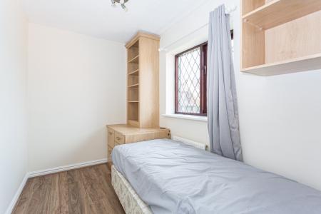 3 bedroom Detached house for sale in Ingram Gardens, Luton, LU2