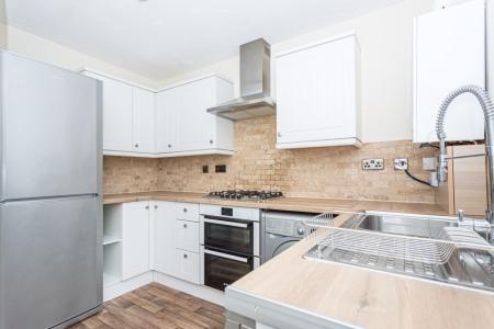 3 bedroom Detached house for sale in Ingram Gardens, Luton, LU2