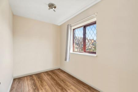 3 bedroom Detached house for sale in Ingram Gardens, Luton, LU2