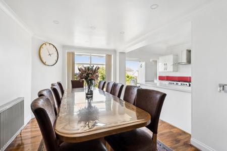 5 bedroom Semi-detached house for sale in Park Lane, Wembley, HA9
