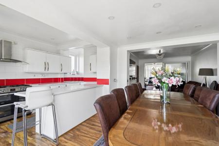 5 bedroom Semi-detached house for sale in Park Lane, Wembley, HA9