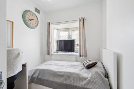 5 bedroom Semi-detached house for sale in Park Lane, Wembley, HA9