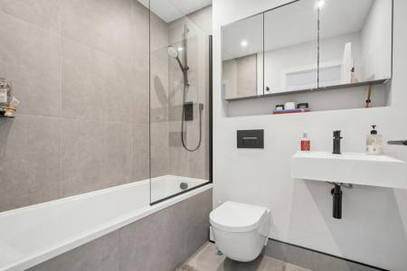 2 bedroom Apartment to let in 281 Field End Road, Ruislip, HA4