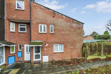 Myrtleside Close, Northwood, HA6