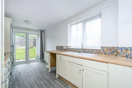 2 bedroom Terraced House to let in Myrtleside Close, Northwood, HA6